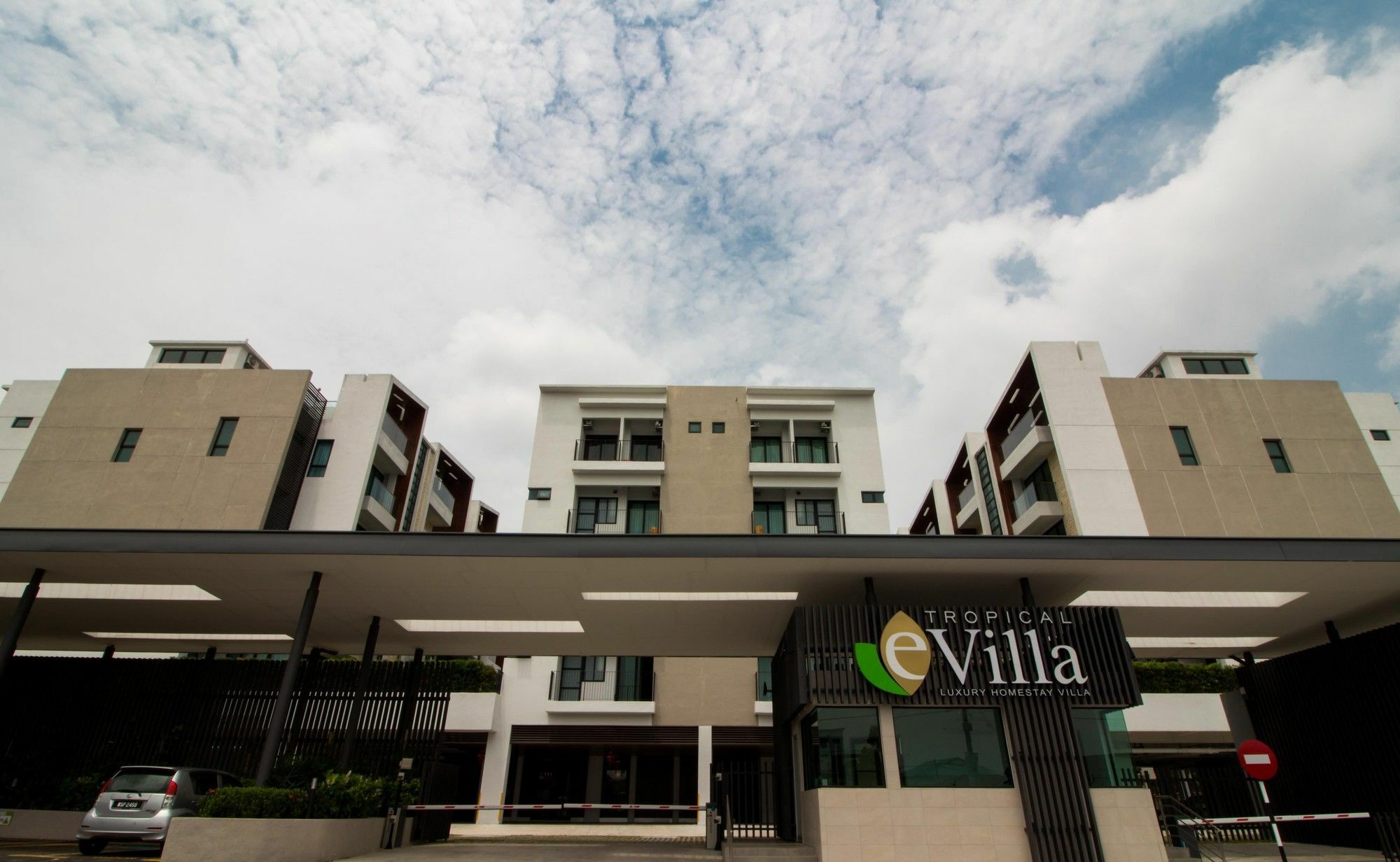 Tropical Villa Service Suite By Nn Seri Kembangan Exterior photo